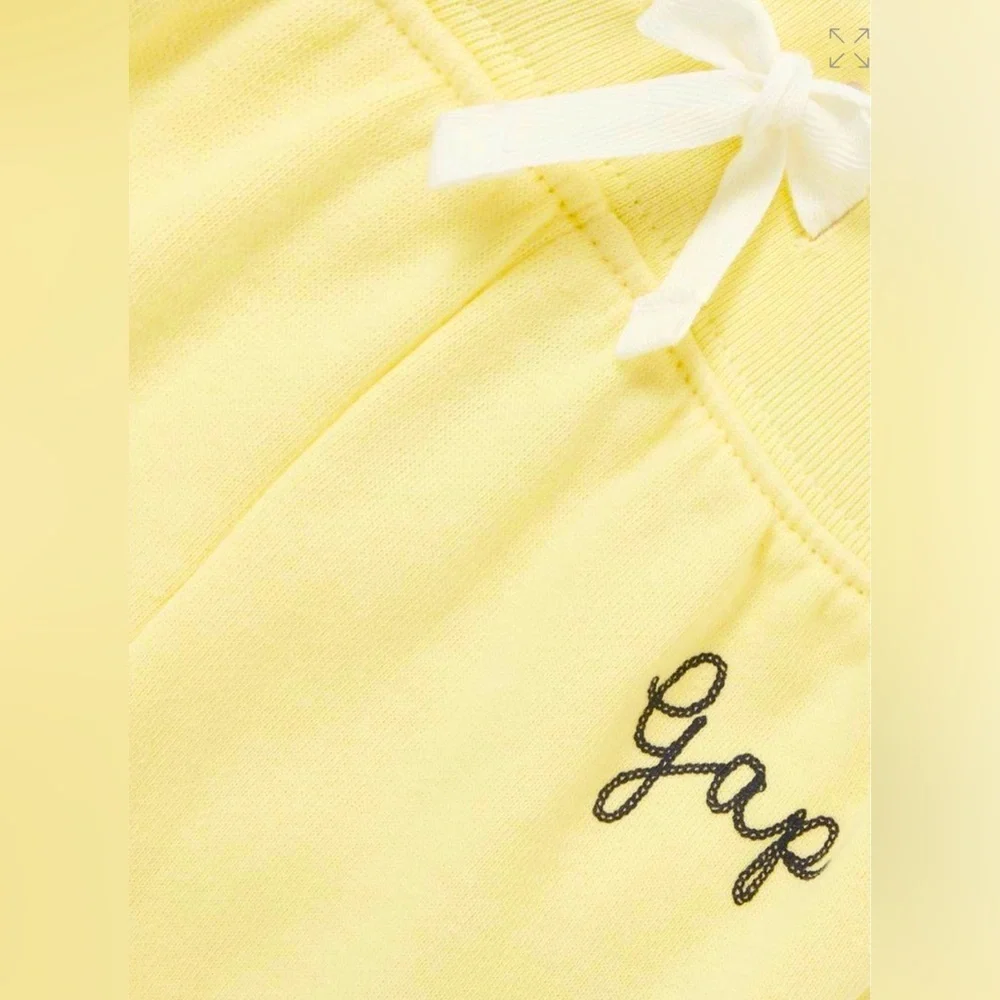GAP adorable yellow